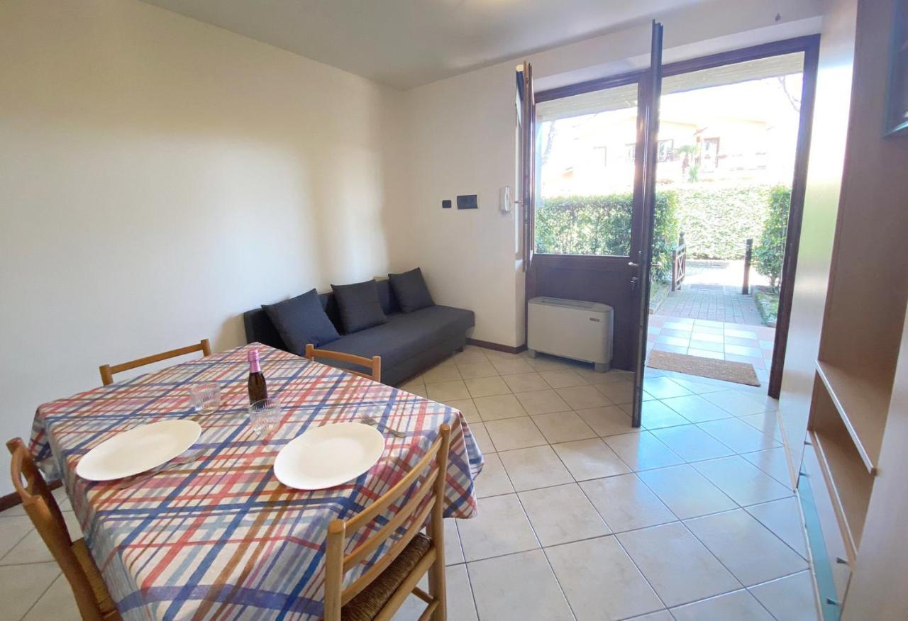 Apartment With Garden And Grill - Green Residence Sirmione Ντεζεντσάνο ντελ Γκάρντα Εξωτερικό φωτογραφία