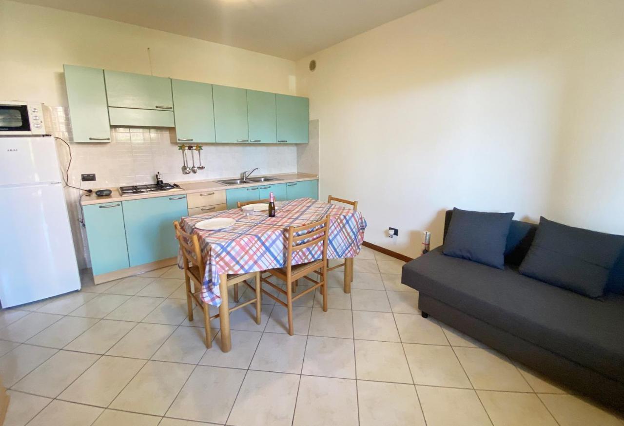 Apartment With Garden And Grill - Green Residence Sirmione Ντεζεντσάνο ντελ Γκάρντα Εξωτερικό φωτογραφία