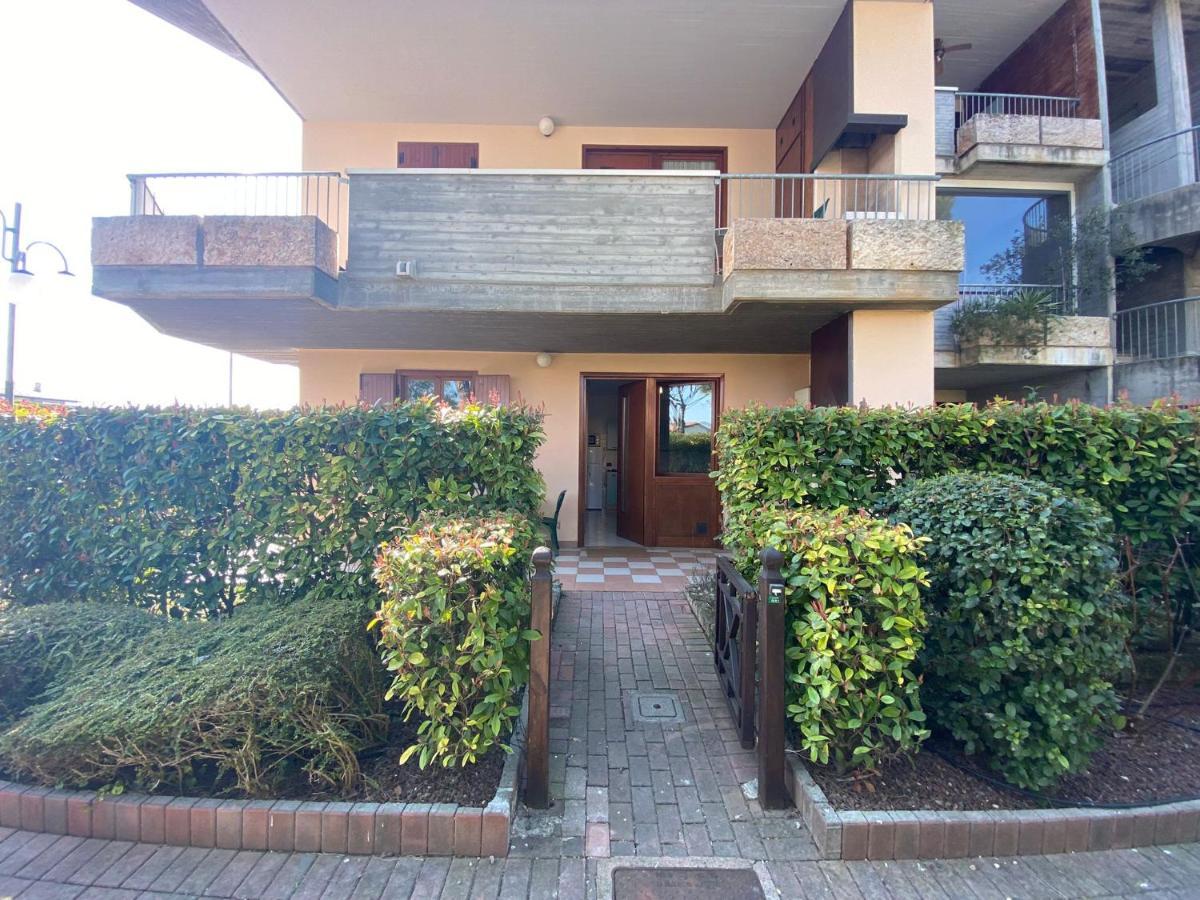 Apartment With Garden And Grill - Green Residence Sirmione Ντεζεντσάνο ντελ Γκάρντα Εξωτερικό φωτογραφία