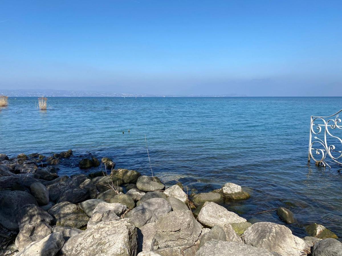 Apartment With Garden And Grill - Green Residence Sirmione Ντεζεντσάνο ντελ Γκάρντα Εξωτερικό φωτογραφία