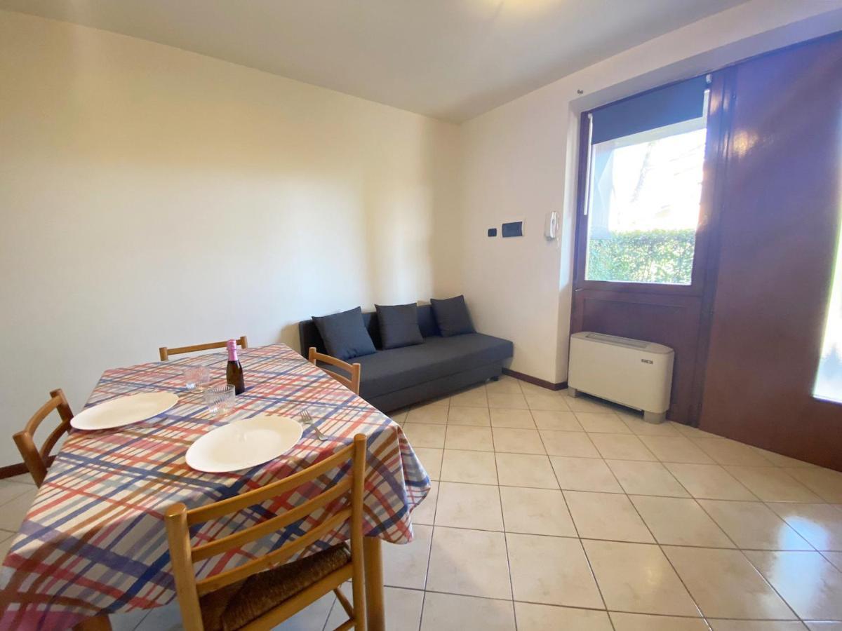 Apartment With Garden And Grill - Green Residence Sirmione Ντεζεντσάνο ντελ Γκάρντα Εξωτερικό φωτογραφία