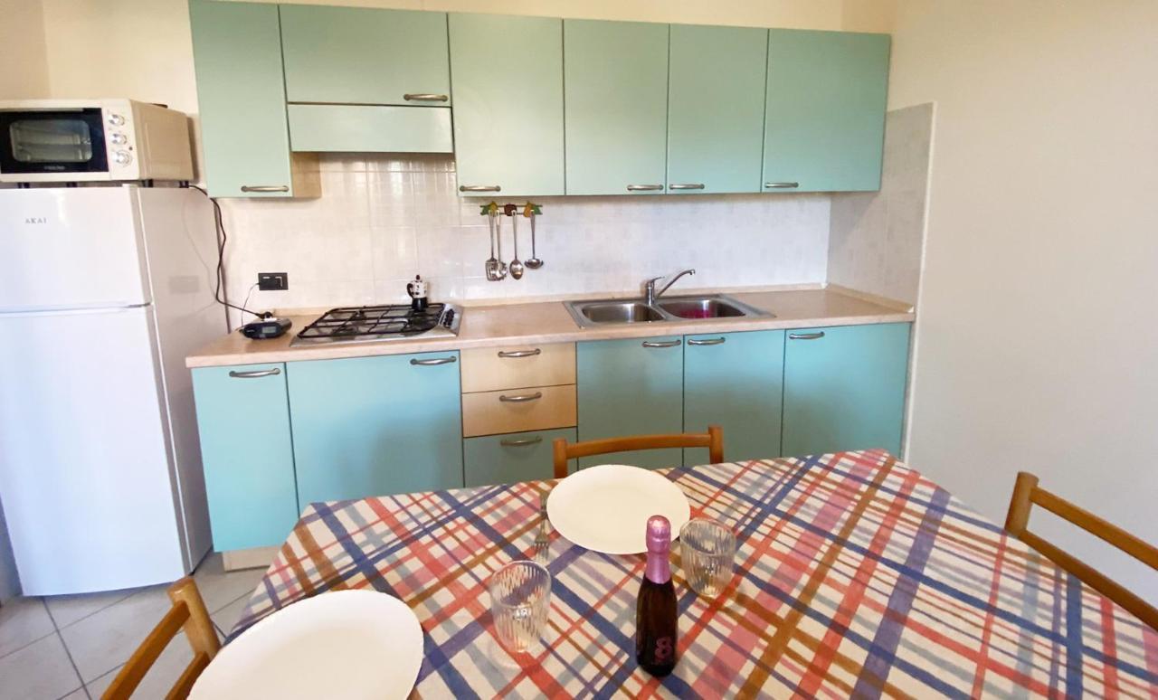 Apartment With Garden And Grill - Green Residence Sirmione Ντεζεντσάνο ντελ Γκάρντα Εξωτερικό φωτογραφία